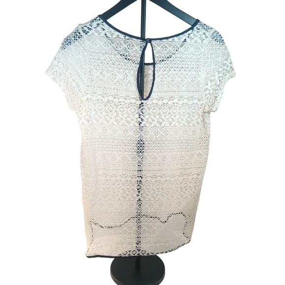 PAPER CRANE Medium White See through Lace Short sleeve shirt with navy trim - Picture 2 of 7